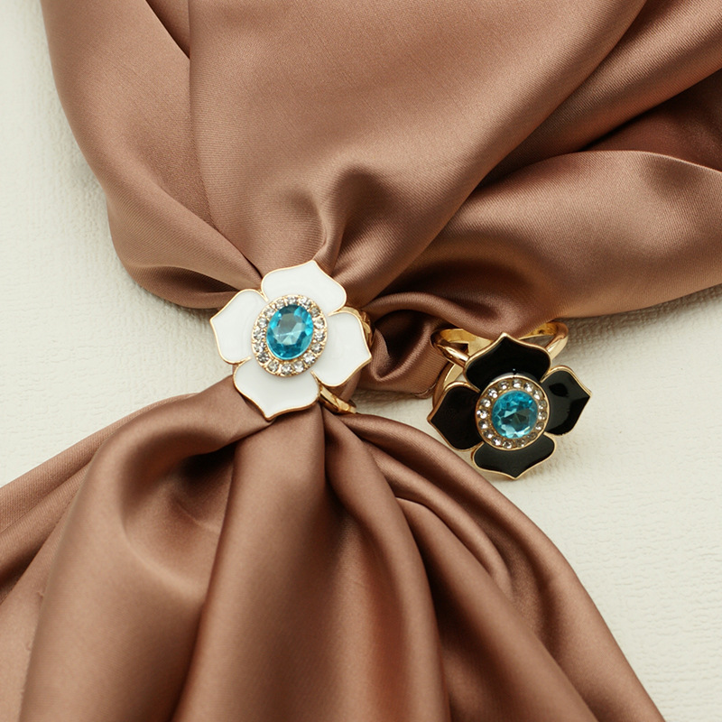 Corea del Sur bufandas multifuncionales perlas de alta calidad moda nueva camellia bufandas decorativas bufandas correa de cabello fija