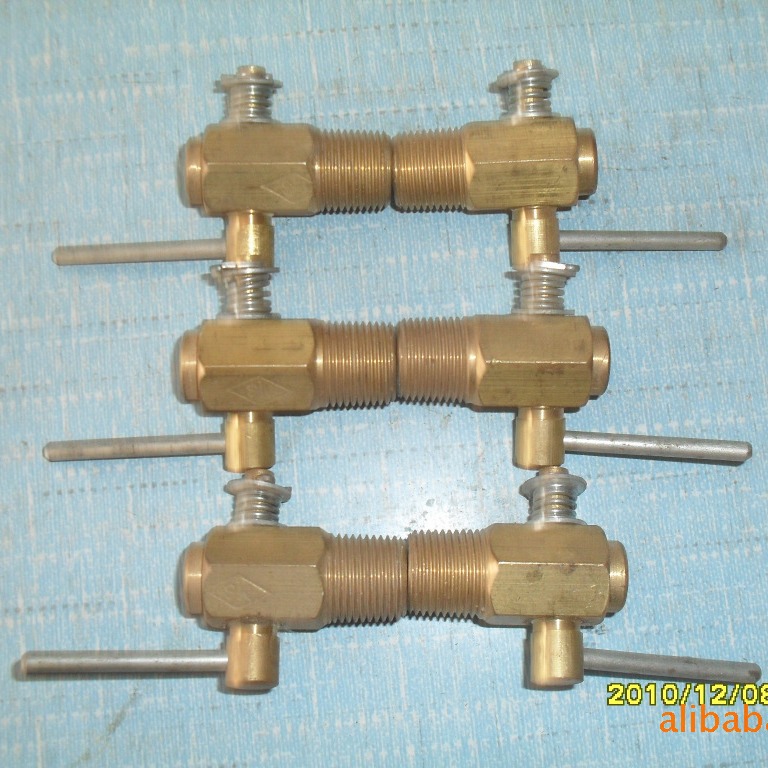 柴油机配件 农机配件 放水开关 法兰 放水阀(Drain valve)