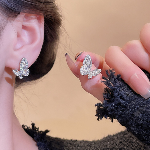 S925 Silver Needle Full Diamond Butterfly Earrings for Women, Unique Design, High-End Glamorous Earrings, Cold Atmosphere, Elegant and Stylish Women's Jewelry