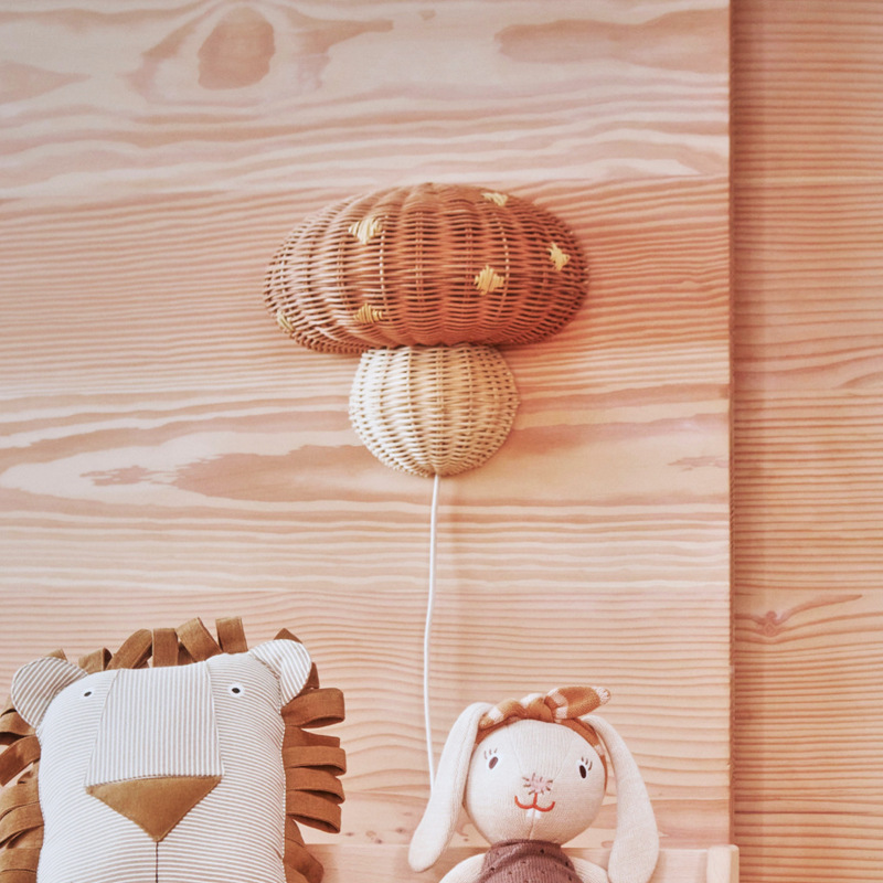 Lámpara de pared de cabecera tejida a mano de estilo nórdico habitación de los niños dormitorio estudio ratán lámpara de pared en forma de seta