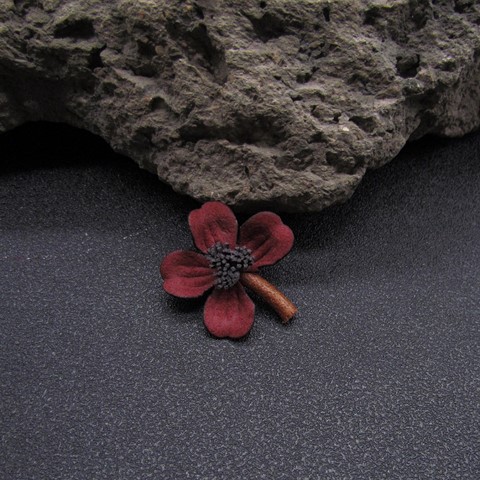 Original Brooch Design, Niche Handmade Minimalist Corsage, Suit Jacket, Coat Pin, Scarf, Shawl, Women's Light Luxury