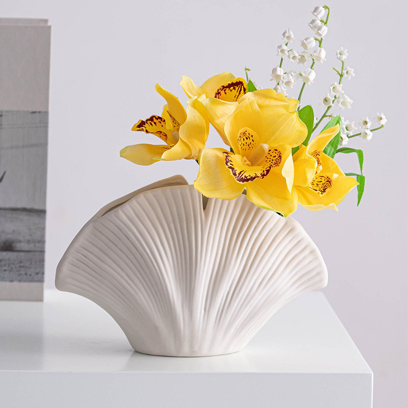 Chuanmen White Nordic Creative Living Room Flower Arrangement Ceramic Dried Flower Vase Home Decor Entryway Desktop Flower Pot