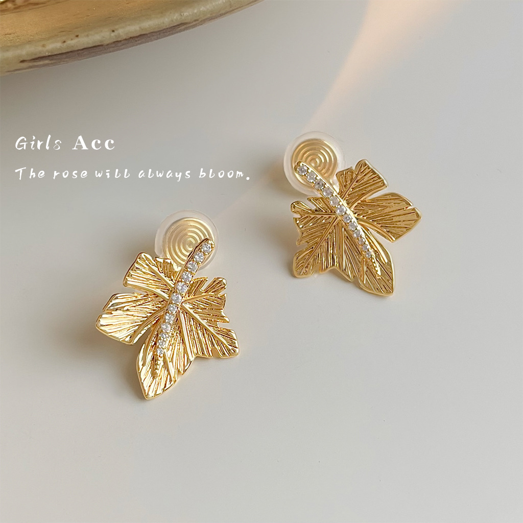 1_0002_耳语场景新水印 拷贝 16.jpg