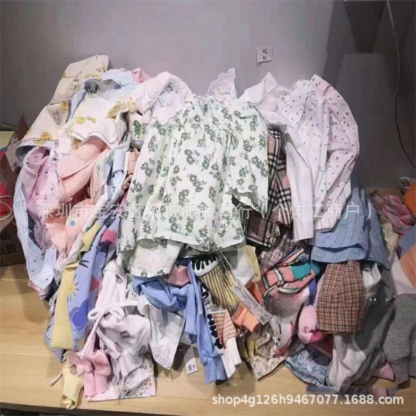 清仓处理尾货剪标摆摊实体店直播货源地摊货品牌大码女装批发