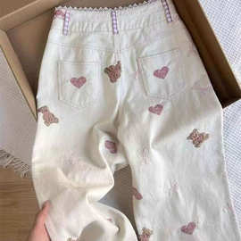 牛仔裤女韩系可爱白色小熊刺绣春季拼接蕾丝宽松显瘦阔腿拖地裤子