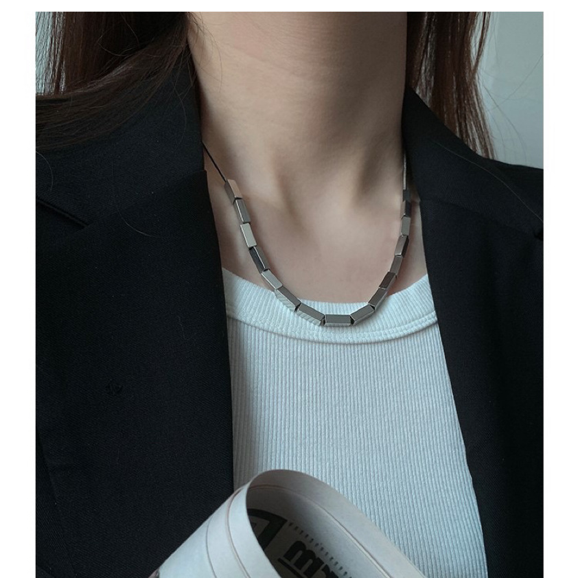 Minimalist Rectangular Titanium Steel Chain Necklace For Men_voghion.com
