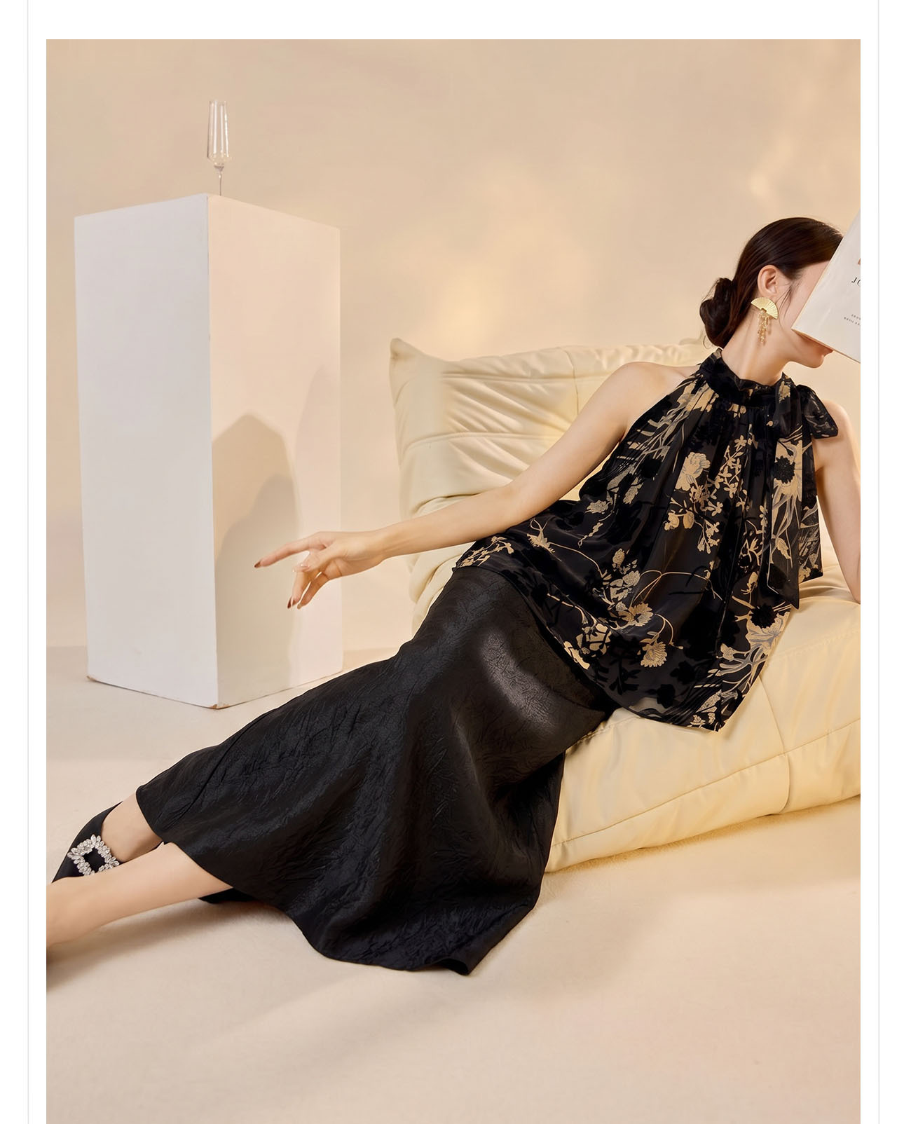 Áo vest nữ không tay họa tiết hoa nhung — Trang chủ, Vàng lụa chi tiết 11