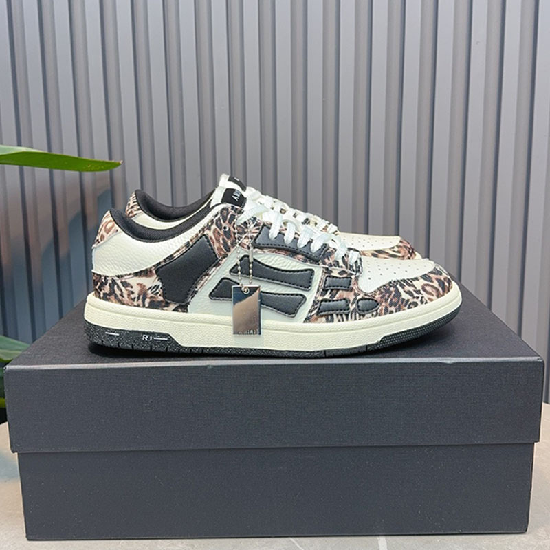 2024 nuevo estilo arim * zapatos de hueso hombres y mujeres zapatos deportivos casuales transpirables zapatos de pareja de panda blanco y negro de cuero a juego