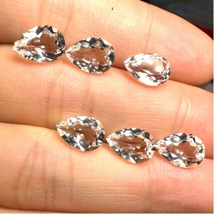 Natural white crystal pear shaped faceted pointed bottom 3*5-12*16mm drop shaped jewelry with stone Natural white crystal pear shaped faceted pointed bottom 3*5-12*16mm drop shaped jewelry with stone