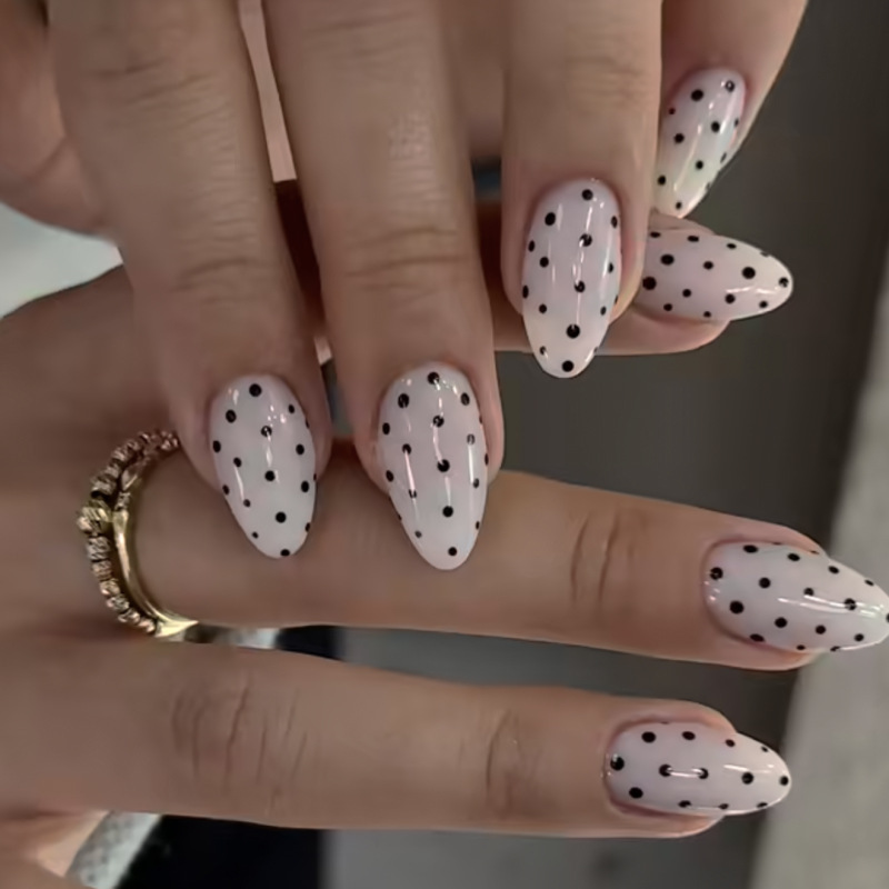 Polka Dot Simple Foreign Trade Wearable Nails Short Almond Nails Wearable European and American Hot Selling Fake Nails Wholesale Polka Dot Simple Foreign Trade Wearable Nails Short Almond Nails Wearable European and American Hot Selling Fake Nails Wholesale