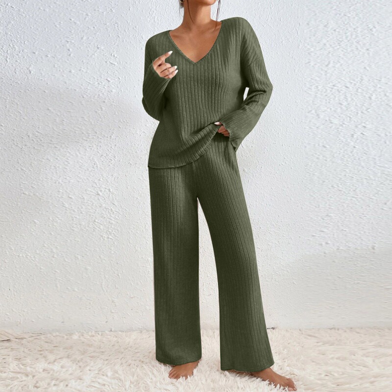European and American autumn/winter V-neck ribbed knit two-piece women's outfit, featuring loose long sleeves and wide-leg long pants, for casual and stylish loungewear European and American autumn/winter V-neck ribbed knit two-piece women's outfit, featuring loose long sleeves and wide-leg long pants, for casual and stylish loungewear