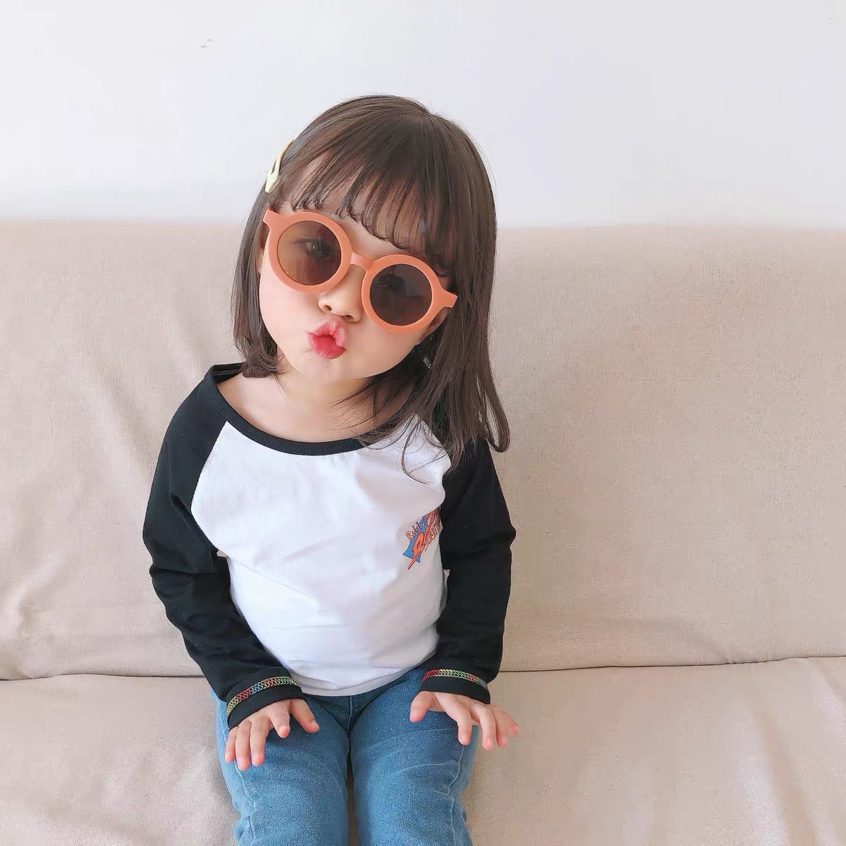 Fashionable Round Frame Glasses