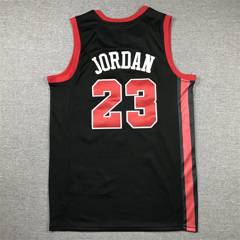 24 Bulls 23 черная городская версия Jordan вышитый баскетбольный костюм Американский винтаж жилет CHICAGO BULLS