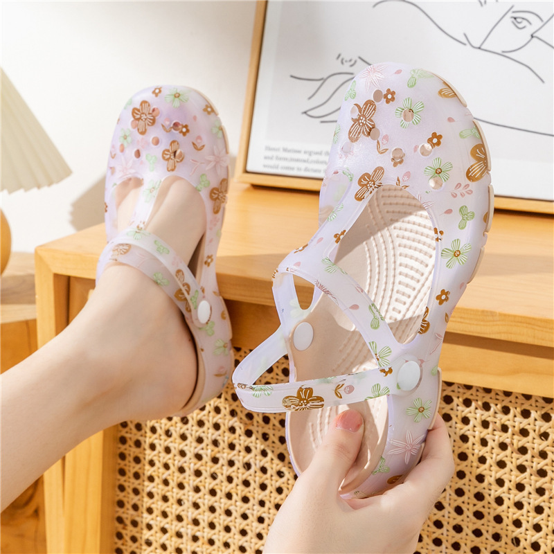 New Nurse Hole Shoes Women's ins Trendy Baotou Sandals Summer Slide-resistant Thick-soled Beach Soft-soled Home Slippers for Outer Wear