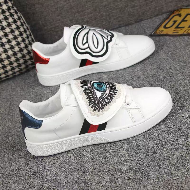 2026 Unisex Hot-Selling Model: Trendy Casual Shoes with Devil Embroidery, Bowknot, and Snap Buttons, Leather Surface, White Sneakers 2026 Unisex Hot-Selling Model: Trendy Casual Shoes with Devil Embroidery, Bowknot, and Snap Buttons, Leather Surface, White Sneakers