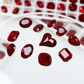 美甲饰品;饰品配件;水钻