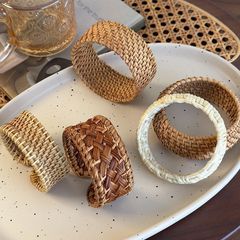 ボヘミアン手織り籐ブレスレット、海辺のリゾートスタイルブレスレット、レトロでシンプルなブレスレット、ニッチでハイエンド