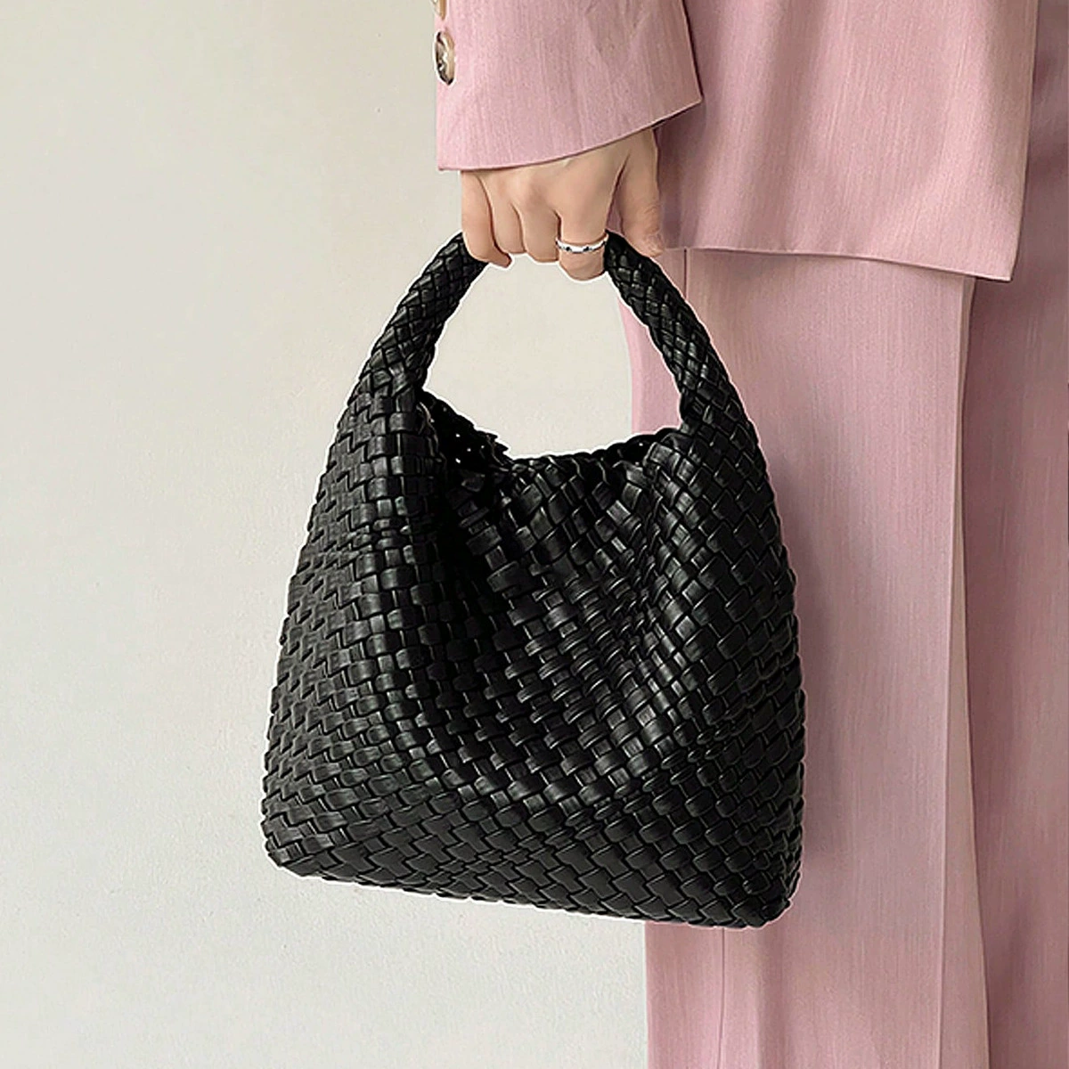 Fashionable woven retro one-shoulder bag, small small bag