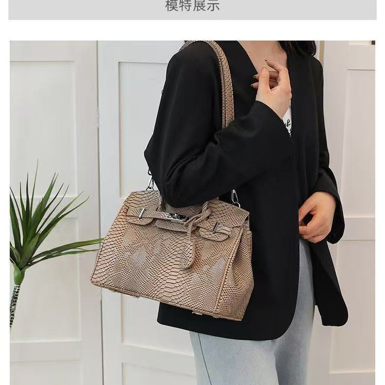 European and American Cross-Border New Platinum Bag Women's Fashion High-End Light Luxury Retro Temperament Versatile Portable Shoulder Crossbody Bag
