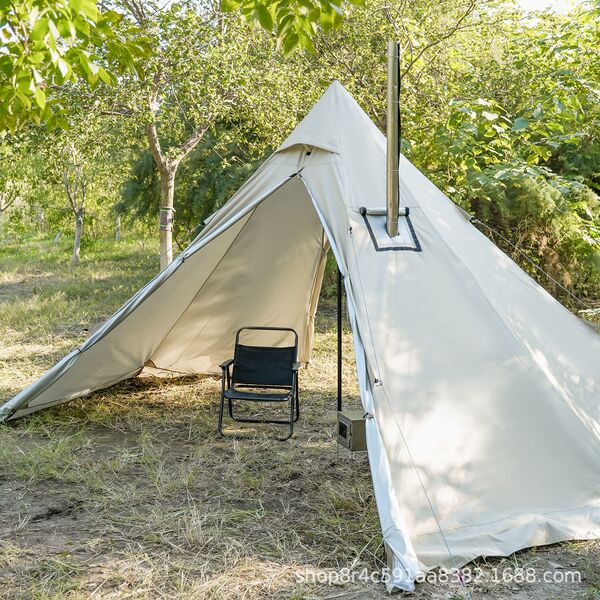 Thermal tent with chimney and snow skirt