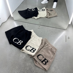 ����Cole Buxton������ĸ�Ứᘿ���ѝ�ļ�С�����e��ë���ѝ��
