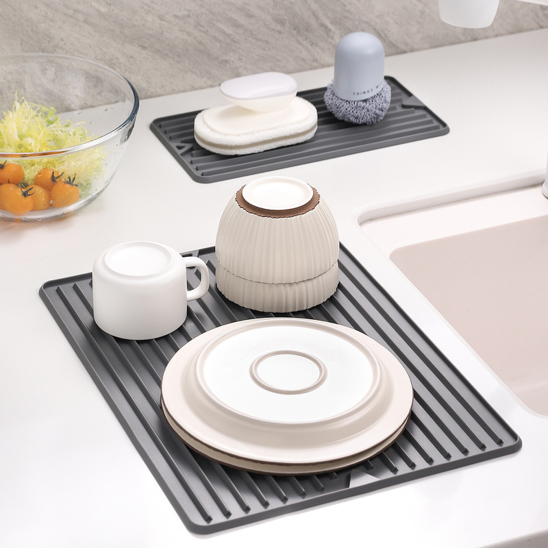 Silicone Drying Mat American Modern Simple Kitchen Tableware Mat Barbecue Tool Mat Waterproof and Oil-proof Dining Table Bar Mat Silicone Drying Mat American Modern Simple Kitchen Tableware Mat Barbecue Tool Mat Waterproof and Oil-proof Dining Table Bar Mat