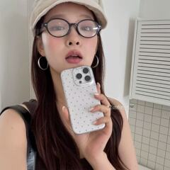 小众韩系设计感皮质银色波点适用iPhone16promax苹果15手机壳14女