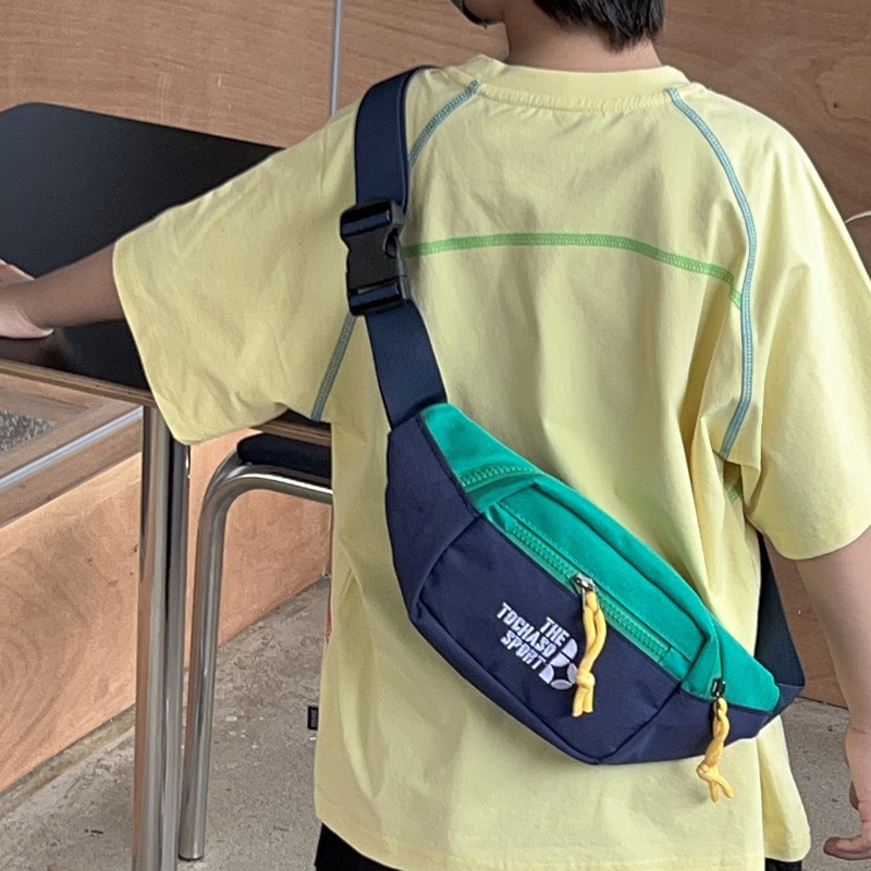Bolsos de cintura coreanos para niños y niñas para viajes al aire libre, bolsos deportivos casuales para bebés, bolsos de nuevo tipo de letras de contraste de color para niños