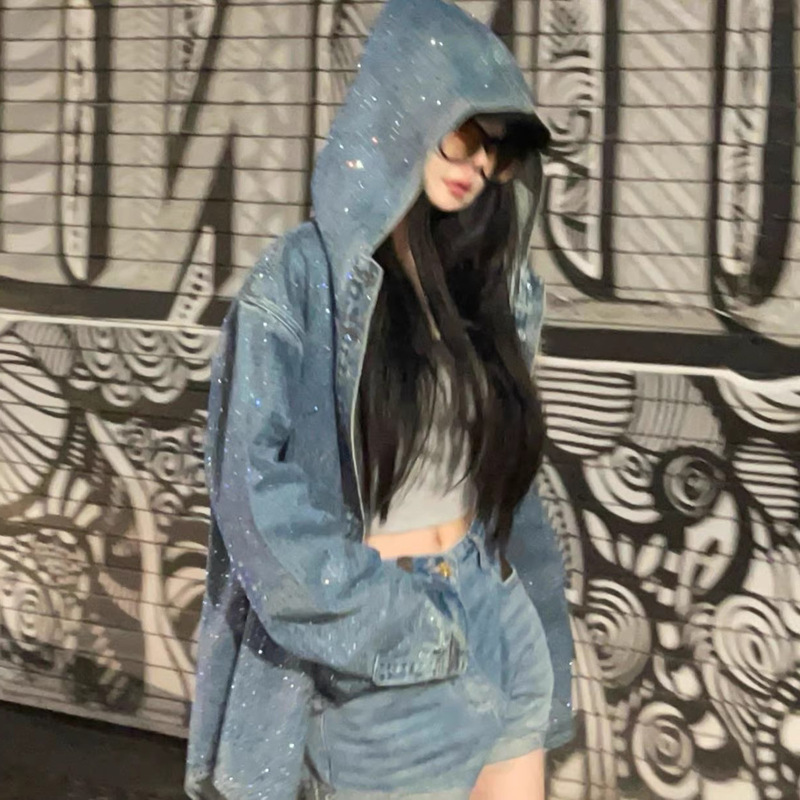 Korean-Style Heavy-Duty Rhinestone Hooded Denim Jacket for Women 2026 Spring and Autumn Loose-Fitting Stylish Blue Casual Versatile Top Korean-Style Heavy-Duty Rhinestone Hooded Denim Jacket for Women 2026 Spring and Autumn Loose-Fitting Stylish Blue Casual Versatile Top