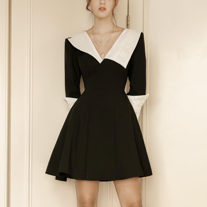 Vietnamese Niche Accessible Luxury Hepburn Style Small Dress Birthday Dress Black and White Contrasting V Neck Slim Long-Sleeved Daily Dress Vietnamese Niche Accessible Luxury Hepburn Style Small Dress Birthday Dress Black and White Contrasting V Neck Slim Long-Sleeved Daily Dress