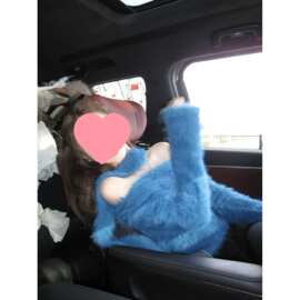 蓝色一字肩挂脖设计感显瘦时髦显白毛衣秋冬新款纯欲辣妹百搭