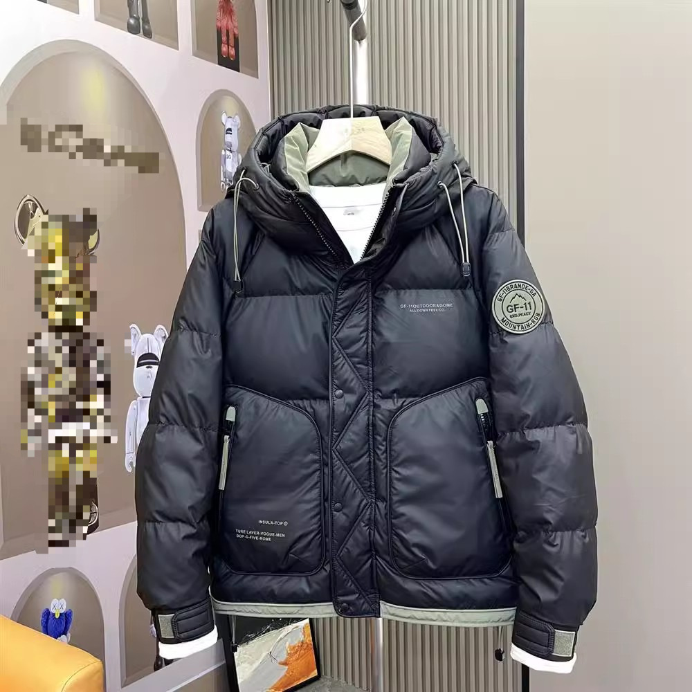 Men's down Jacket with Large Badge Design, Hooded down Coat with Large Pockets, Trendy Style