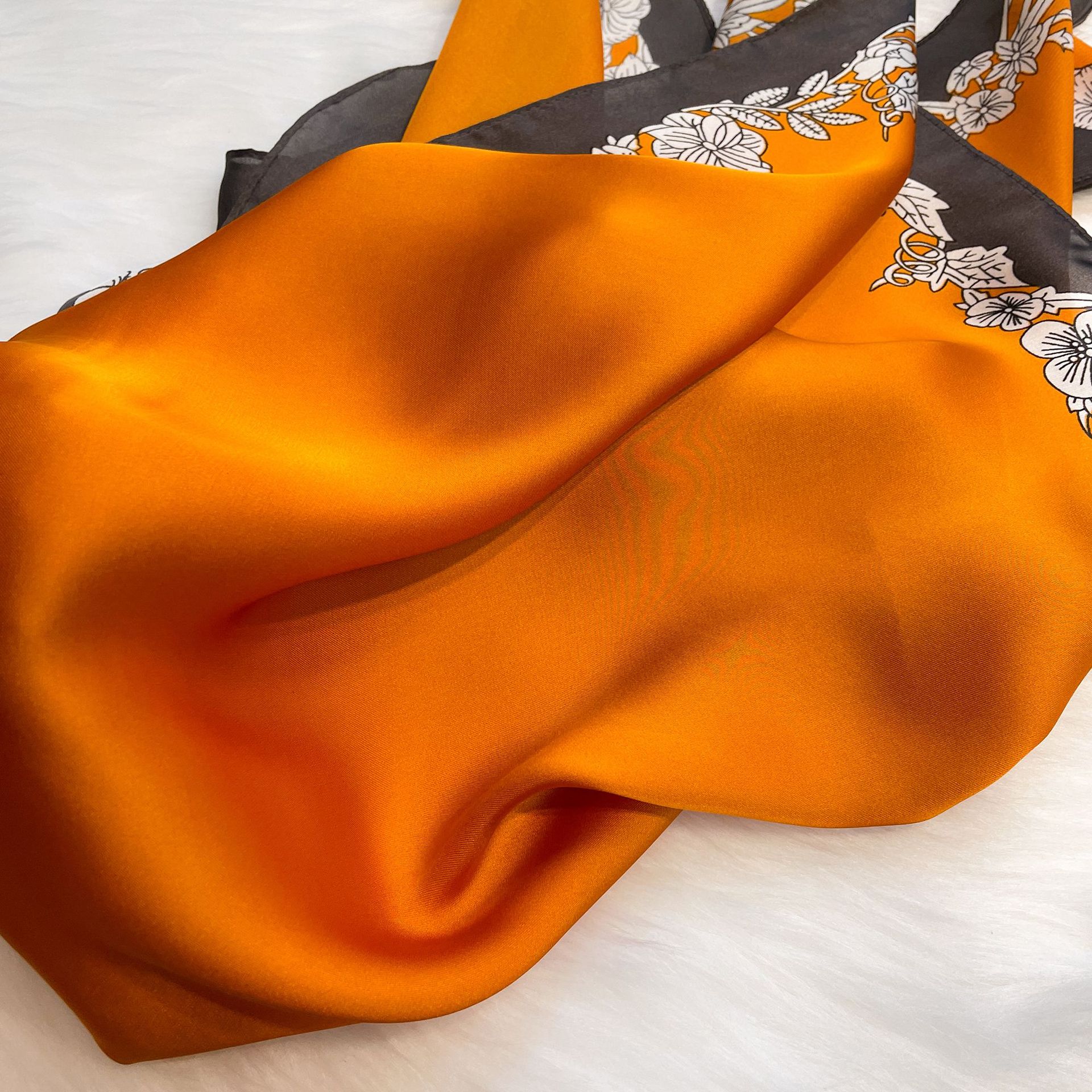 Simple solid color scarf for women, simulated silk square scarf 70cm European and American basic style with shirt, professional scarf to tie hair_voghion.com