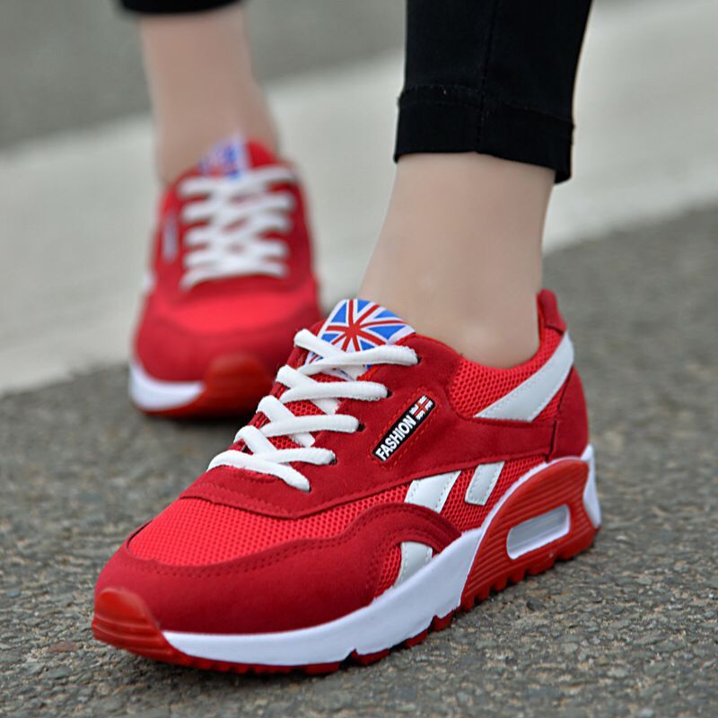 Sneaker Image 5