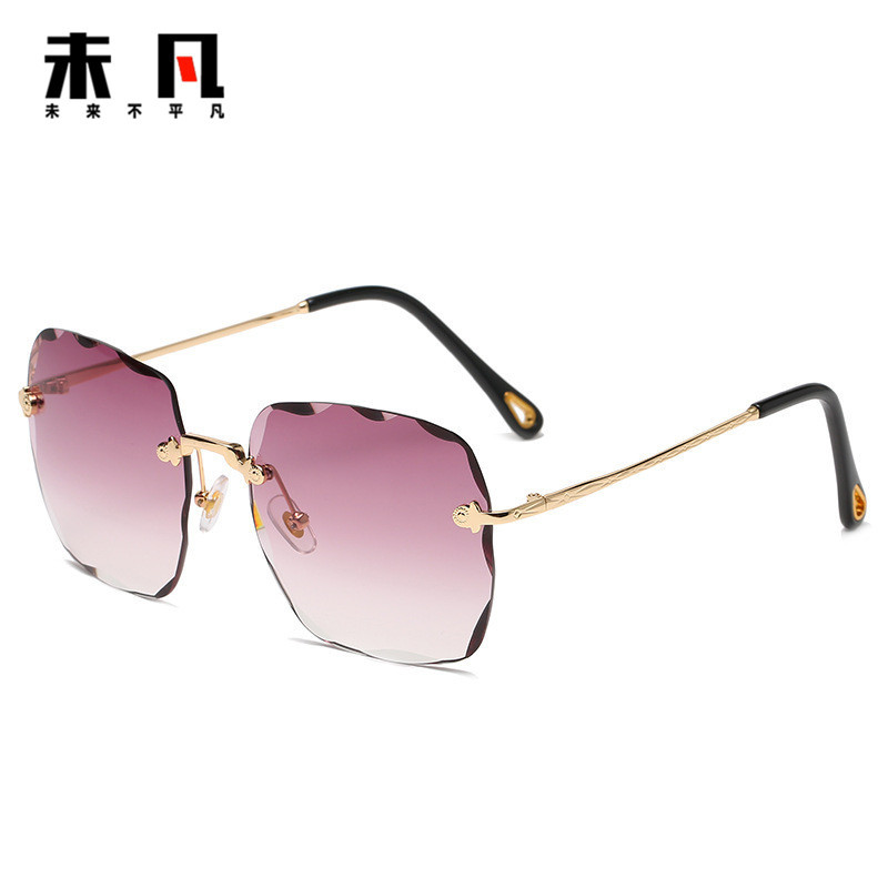 Cross border Europe and America square Diamonds Frameless Trimming fashion Trend Sunglasses Light colour Gradient Sunglasses lady