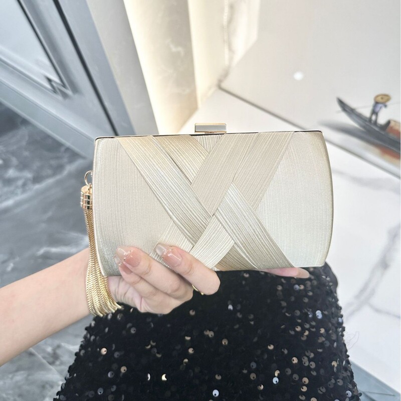 Cross-border women's clutch bags, party bags, evening bags, manufacturer wholesale, foreign trade evening bags, tassel evening bags