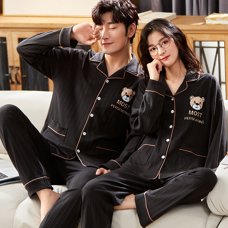 Jiao Caimeng nuevo primavera y otoño pareja pijamas de manga larga de algodón cardigan solapa color sólido de alta gama rojo traje de desgaste para el hogar