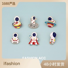 Original astronaut brooch for men and women, cute Japanese badge, astronaut pin buckle, ins trendy personalized bag accessories