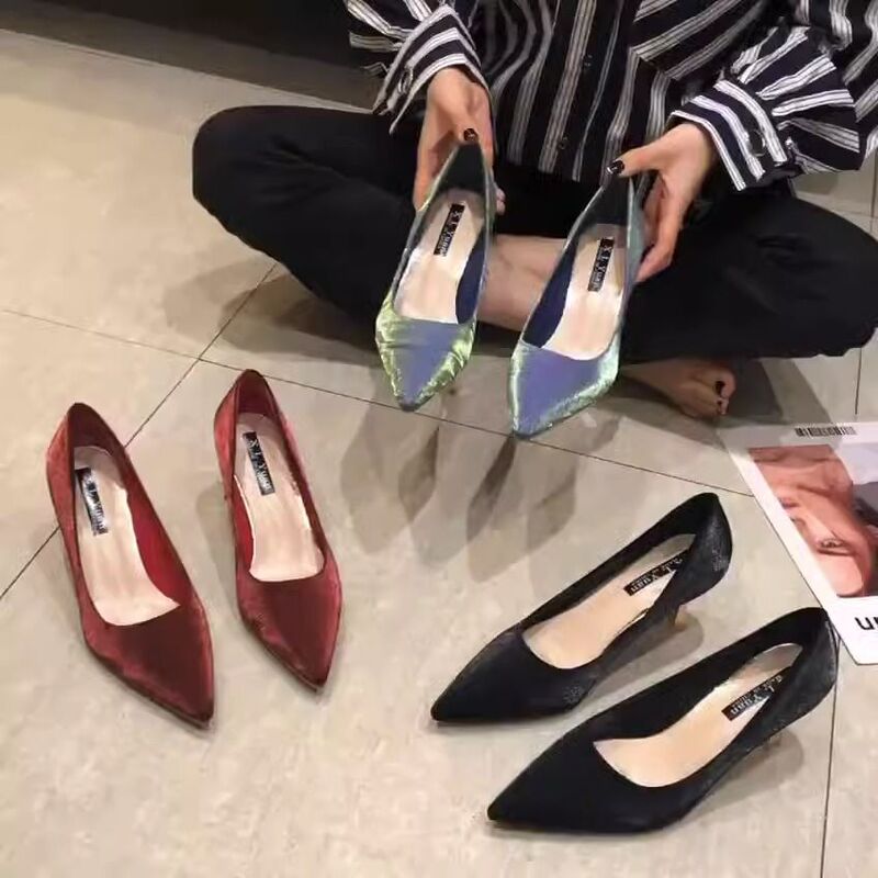 尖头高跟设计感小众2025年新款春季婚鞋百搭新娘鞋浅口单鞋女中跟|undefined