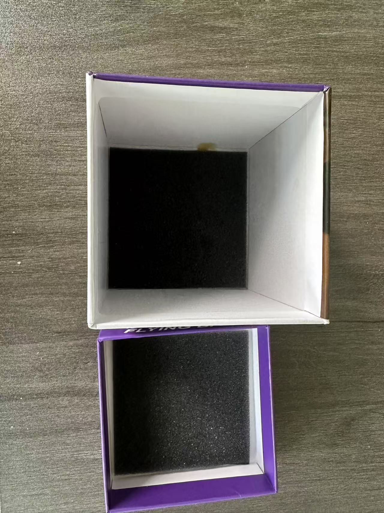 Transfronterizos con el mismo tipo de bolas de inducción mágicas OVNIS brillarán bolas mágicas de tecnología negra de dedos giroscópicos juguetes de descompresión