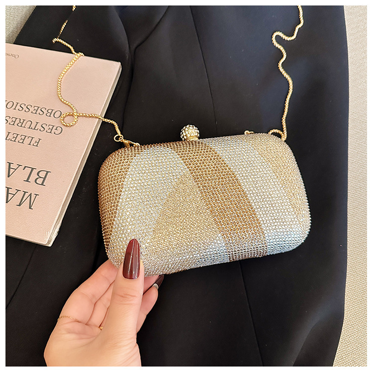 Bolsa de cena de lujo ligera transfronteriza de damas, bolsas de mano de diamante brillante, bolsas de cena de boda de cadena de alto nivel