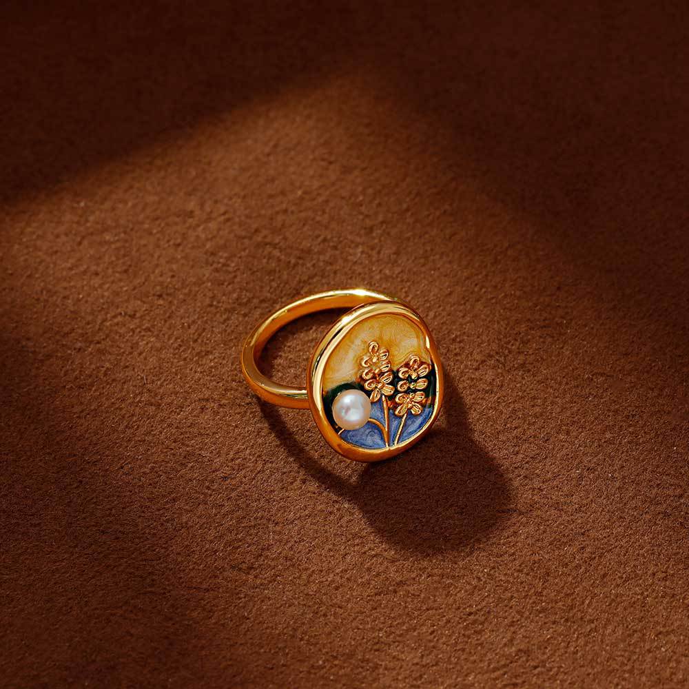 Retro ring from pearl