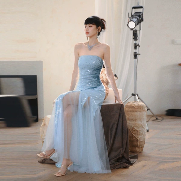 Light sea blue