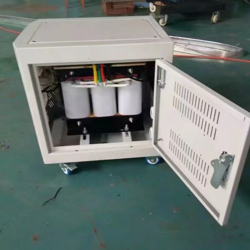 380V变380V/220V SG-80KVA三相干式隔离变压器SBK-80KVA铜线圈