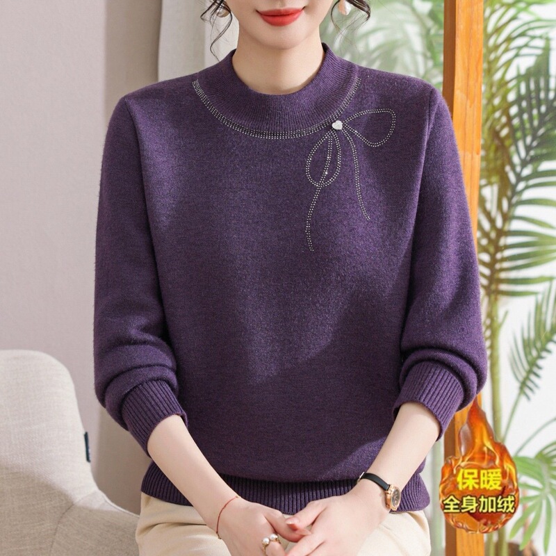Winter Mom's Outfit with Fleece Sweater, Thickened Women's Knitwear, Integrated Fleece Warm Top, Stylish Mother-In-Law Base Shirt