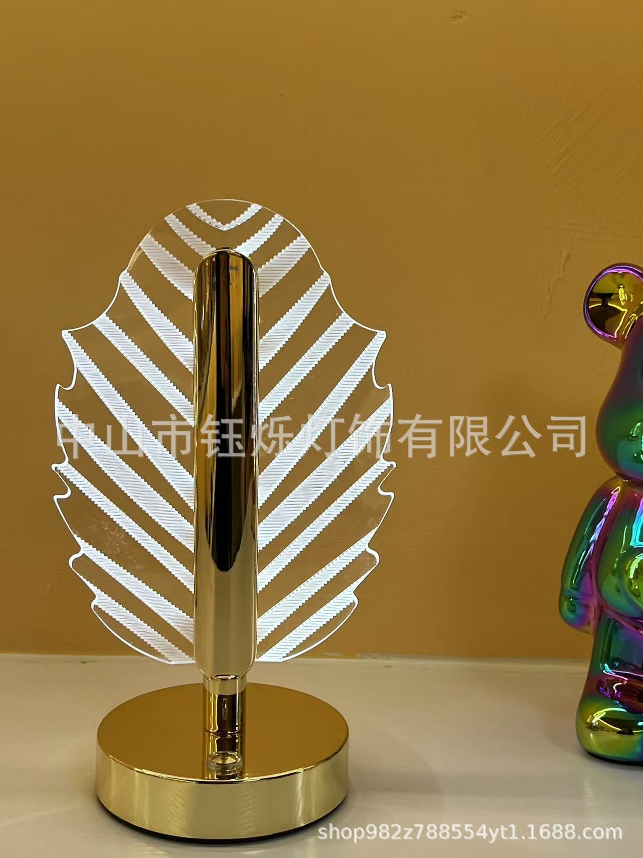 Suministro directo de fábrica estilo minimalista moderno red ins cama dormitorio cabecera acrílico tres colores atenuación luz nocturna creativa