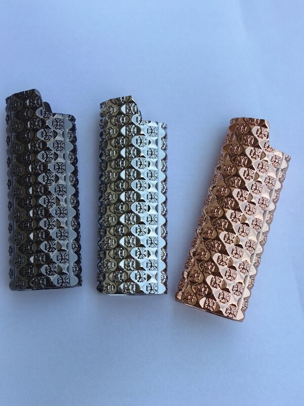 Dolphin-906-12 # Crow Star Retro Diamond-Shaped Full Cross Pattern Lighter Compatible with Bic J6.