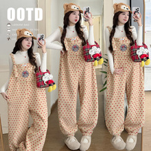 高级孕妇装冬装时尚新款爱心羊羔毛加绒潮妈背带裤孕期法式穿搭