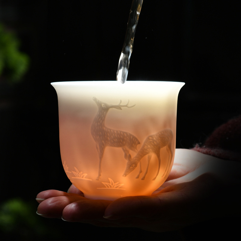 新款羊脂玉主人杯浮雕功夫茶杯大容量品茗杯高岭土陶瓷单杯高温瓷
