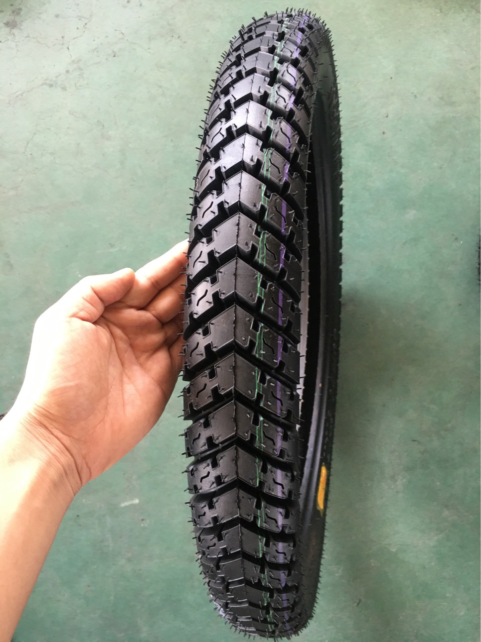 3.00-17 motorcycle tire motorcycle tyre摩托车外胎 摩托车轮胎